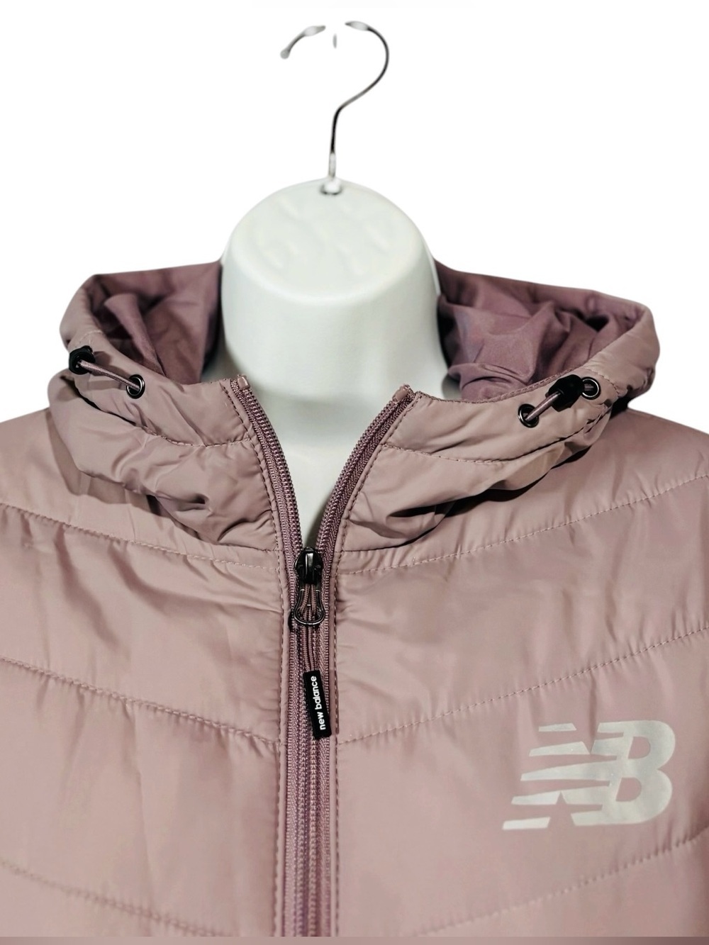 New Balance, Women’s Quilted Puffer Jacket Hooded, Pink Taupe, Medium - Picture 4 of 9